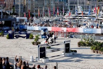Whitaker 1-2 in LGCT Monaco Showdown Whitaker 1-2 in LGCT Monaco Showdown